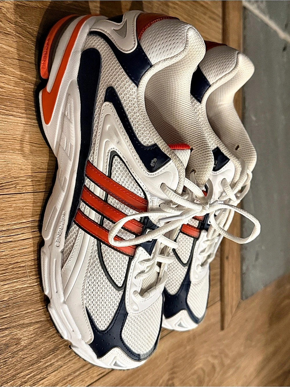 adidas Response CL Women's Sneakers US 7.5 White & Orange
